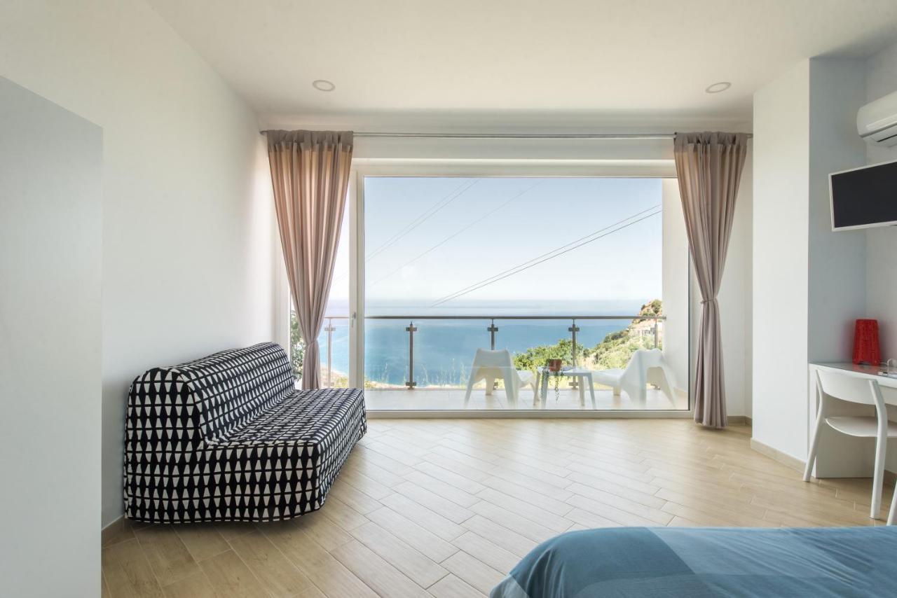 Tale Gioiosa Bed & Breakfast *